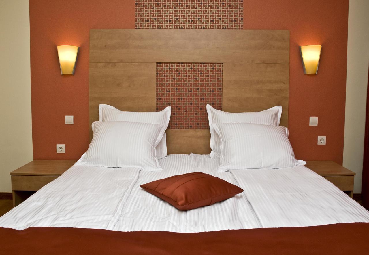 Hotel 4 Zona Sofia Zewnętrze zdjęcie
